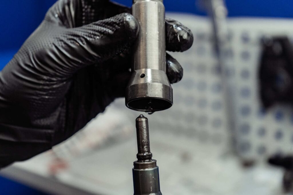 einspritzduese-diagnose-reparatur-daf-105-106-3.jpg