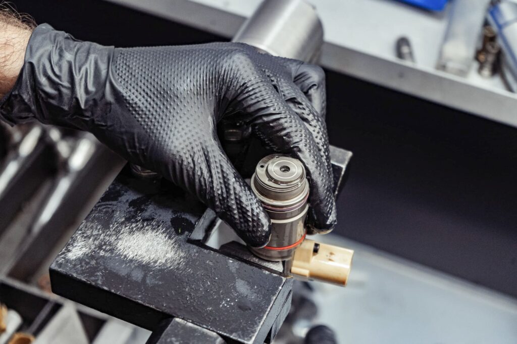 einspritzduese-diagnose-reparatur-daf-105-106-8.jpg